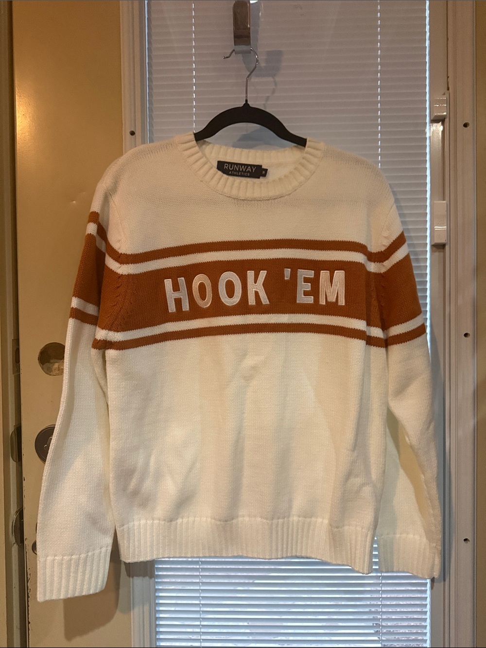 'Hook 'Em' Crewneck Sweater in White and Burnt Orange